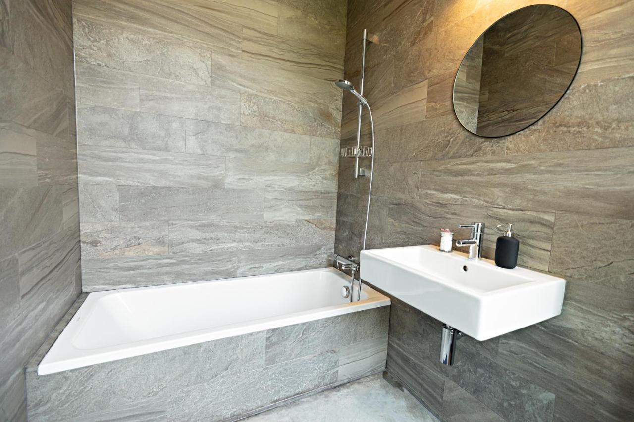 Luxury Suites South By Rikas Hotels Anvers Exterior foto